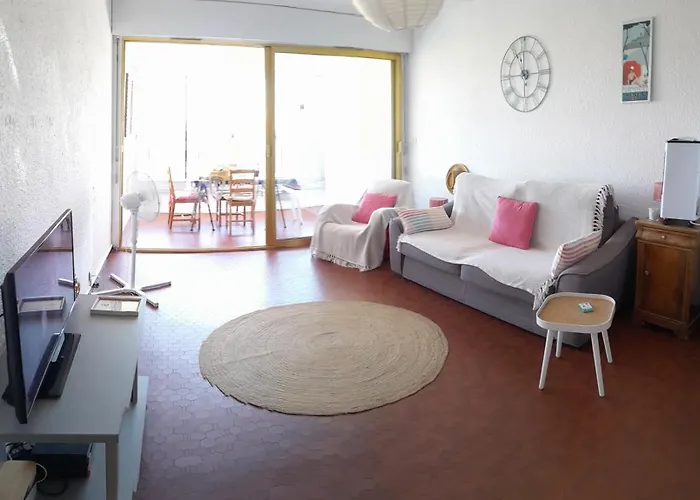 T2 Vue Terrasse Sud 50m Canet-plage Апартаменты